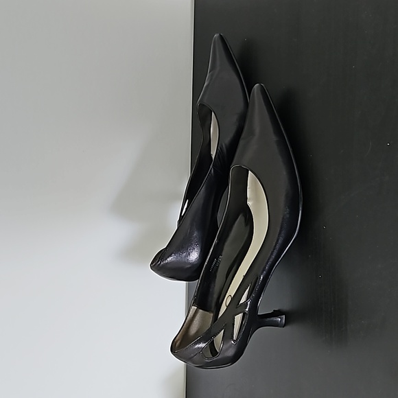 Black Kitten Heels - Picture 2 of 4